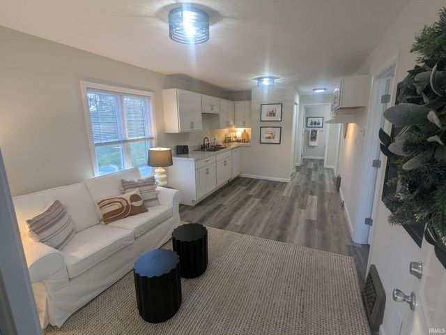 54327 Hastings Street, Elkhart, IN 46514