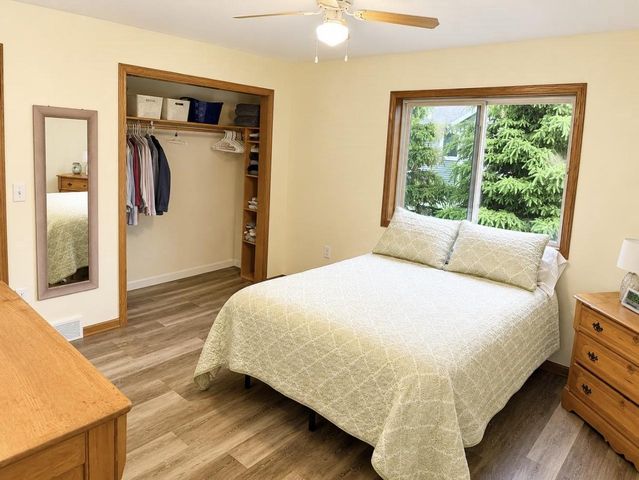 54 Me Me Lane, Reedsburg, WI 53959