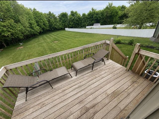 54 Me Me Lane, Reedsburg, WI 53959
