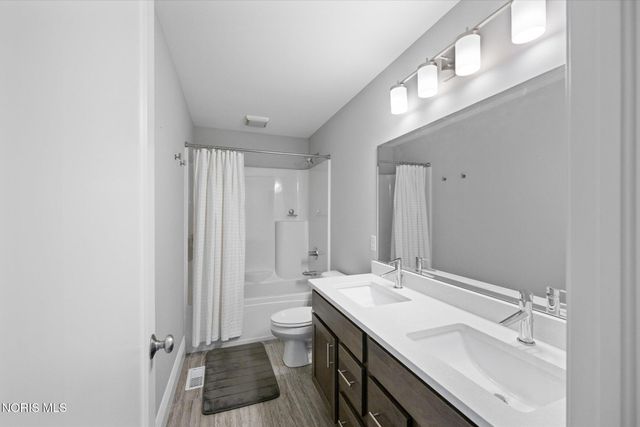 107 Wellington Place, Perrysburg, OH 43551