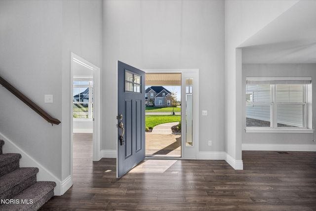 107 Wellington Place, Perrysburg, OH 43551