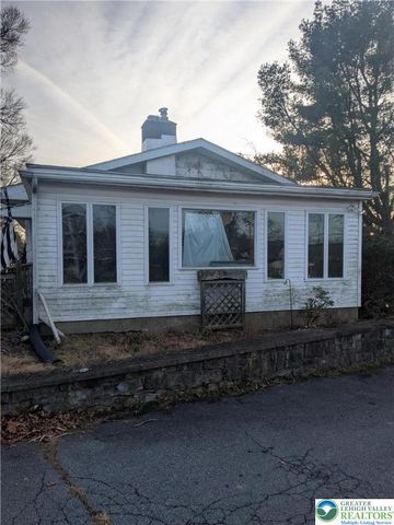 570 Georgetown Road, Lower Nazareth Twp, PA 18064