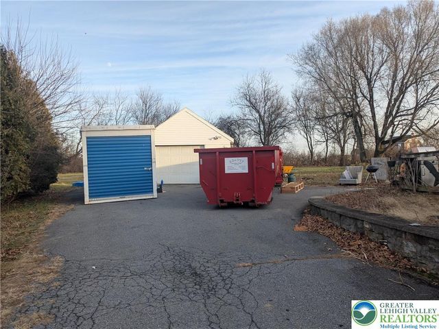 570 Georgetown Road, Lower Nazareth Twp, PA 18064