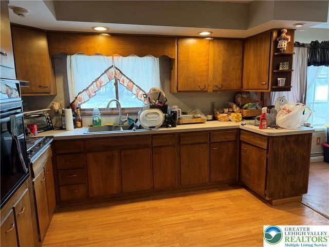 570 Georgetown Road, Lower Nazareth Twp, PA 18064