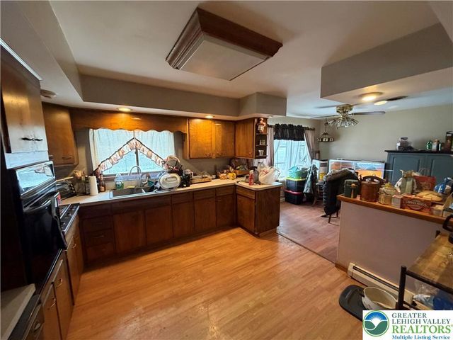 570 Georgetown Road, Lower Nazareth Twp, PA 18064