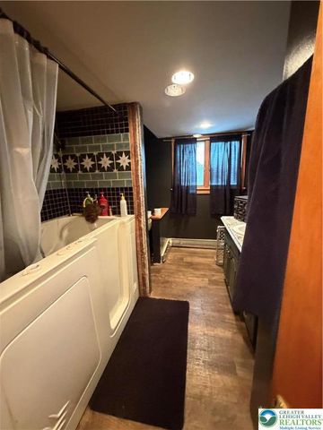 570 Georgetown Road, Lower Nazareth Twp, PA 18064