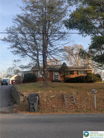 570 Georgetown Road, Lower Nazareth Twp, PA 18064