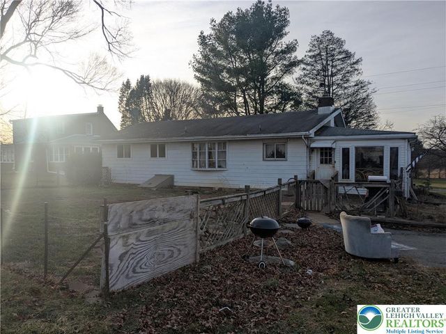 570 Georgetown Road, Lower Nazareth Twp, PA 18064