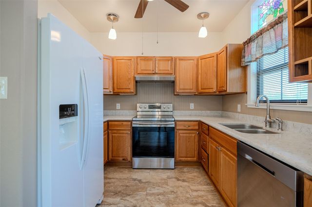 2701 Bluebonnet Boulevard, Brenham, TX 77833