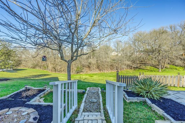 2701 Bluebonnet Boulevard, Brenham, TX 77833