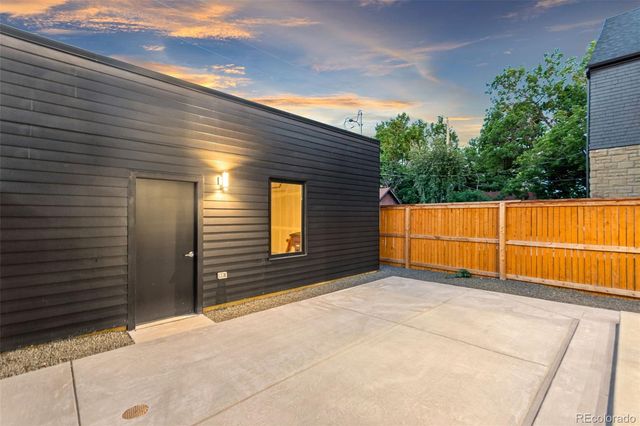 1446 Stuart Street, Denver, CO 80204