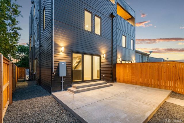 1446 Stuart Street, Denver, CO 80204