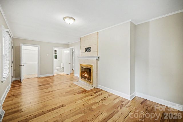 704 1st Avenue Place NE, Conover, NC 28613