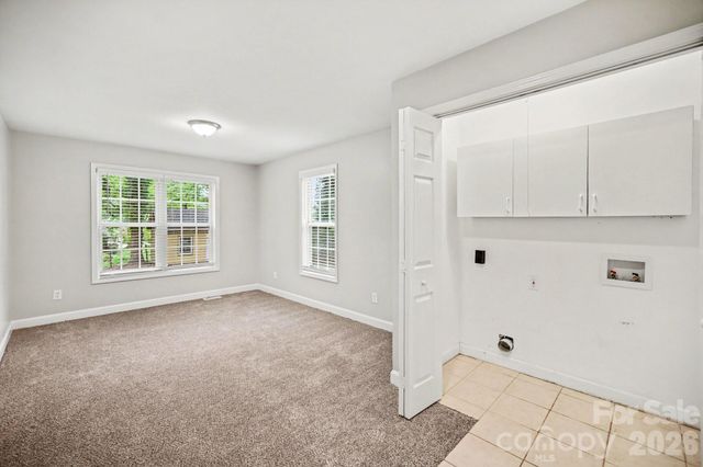 704 1st Avenue Place NE, Conover, NC 28613