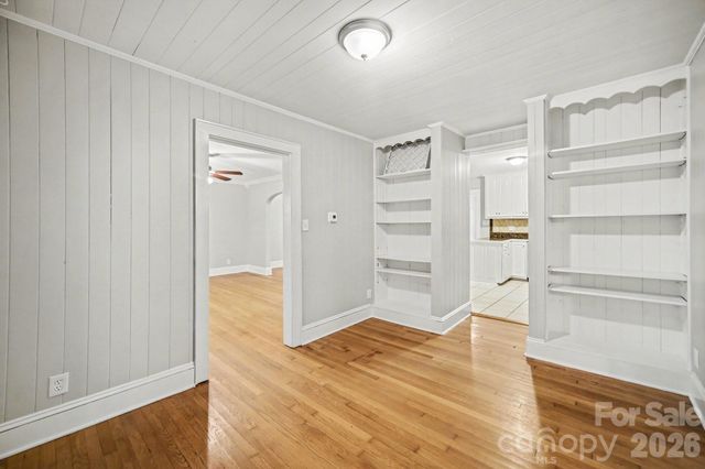 704 1st Avenue Place NE, Conover, NC 28613