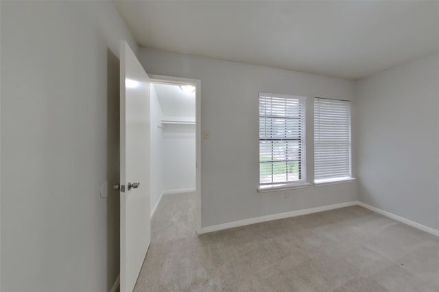8559 Spring Green Drive, Houston, TX 77095