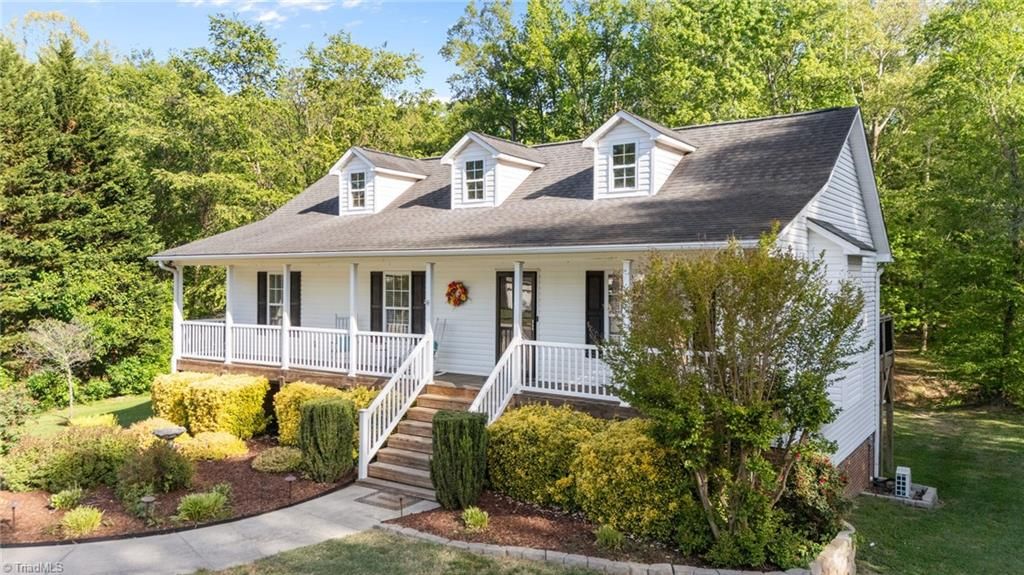 20 Collin Lane, Thomasville, NC 27360