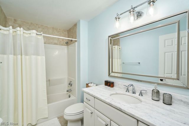 4127 Overbrook Drive, Brecksville, OH 44141