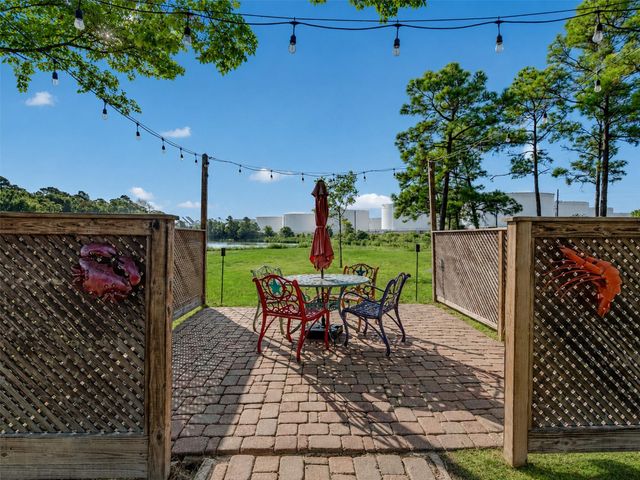 3535 Bayou Forest Drive, La Porte, TX 77571