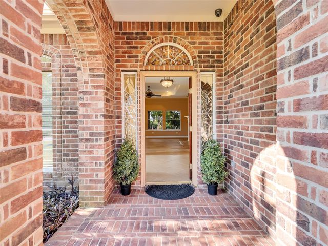 3535 Bayou Forest Drive, La Porte, TX 77571