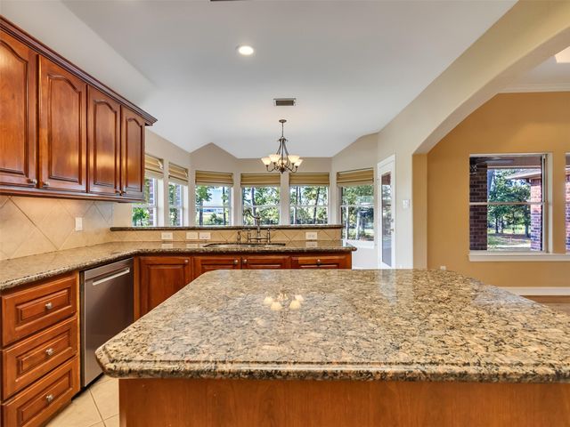 3535 Bayou Forest Drive, La Porte, TX 77571