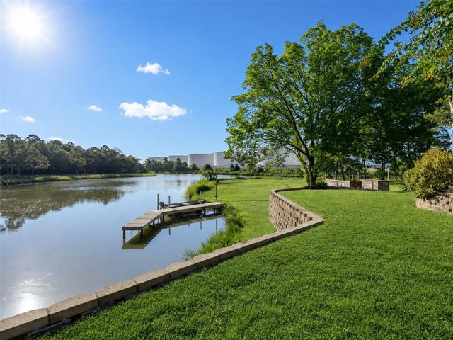 3535 Bayou Forest Drive, La Porte, TX 77571