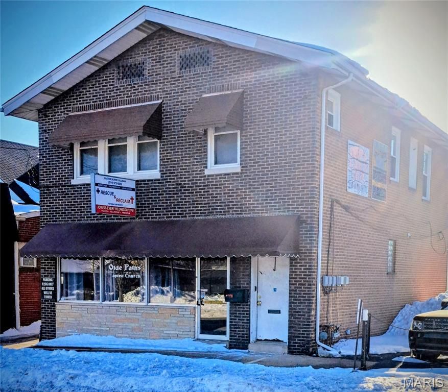 8206 Gravois Road, St Louis, MO 63123