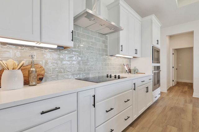 849 N Speyside Cir, Andover, KS 67002