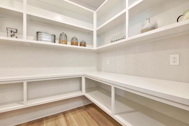 849 N Speyside Cir, Andover, KS 67002