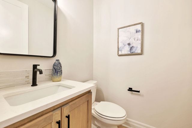 849 N Speyside Cir, Andover, KS 67002