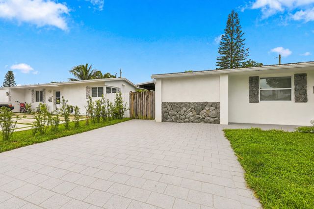 7780 NW 40TH Street A, Davie, FL 33024