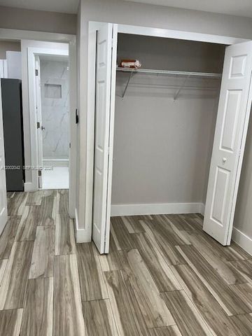 922 NW 2nd St 1, Miami, FL 33128