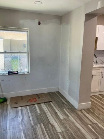 922 NW 2nd St 1, Miami, FL 33128