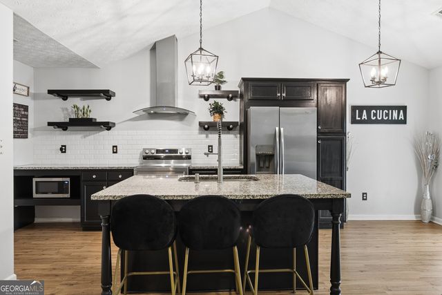 3752 Chesapeake Trace Lane, Flowery Branch, GA 30542