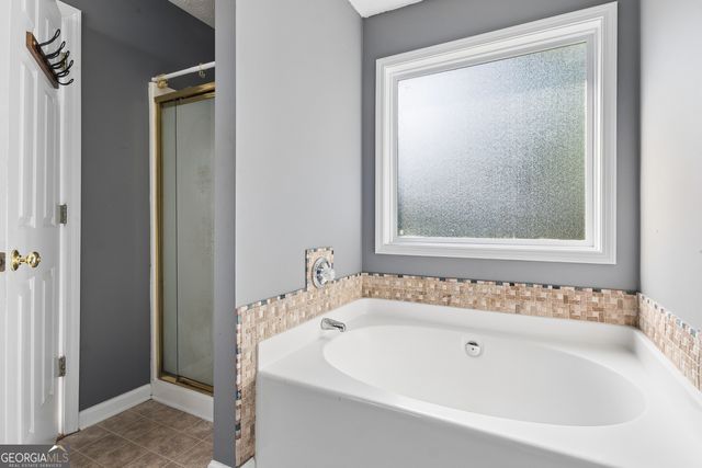 3752 Chesapeake Trace Lane, Flowery Branch, GA 30542