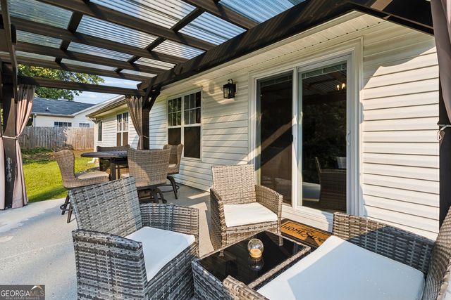 3752 Chesapeake Trace Lane, Flowery Branch, GA 30542