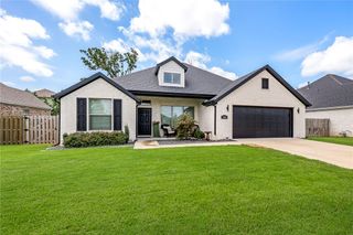 2006 W Chandler Avenue, Rogers, AR 72758