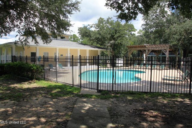 3230 Cumberland Road, 71, Ocean Springs, MS 39564