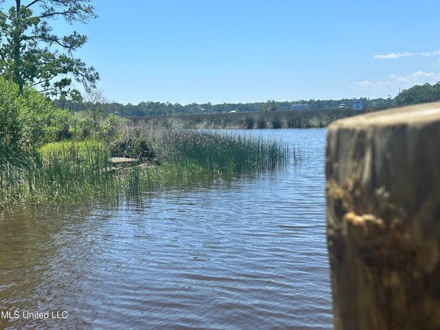 3230 Cumberland Road, 71, Ocean Springs, MS 39564
