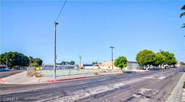 2416 E Alondra, Compton, CA 90221