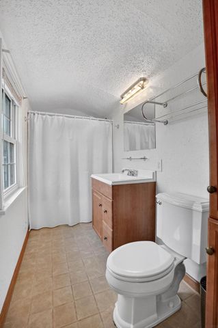 215 Arden Street, Waterloo, IA 50701