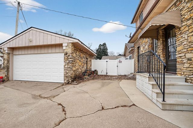 215 Arden Street, Waterloo, IA 50701