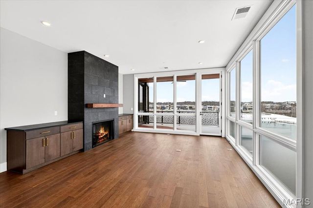 16460 Wildhorse Lake Boulevard 303, Chesterfield, MO 63017