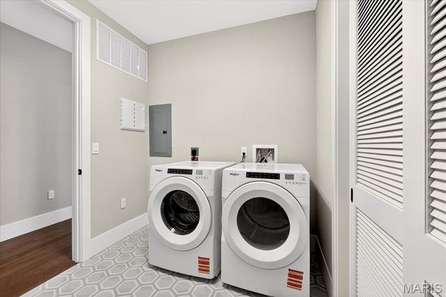 16460 Wildhorse Lake Boulevard 303, Chesterfield, MO 63017