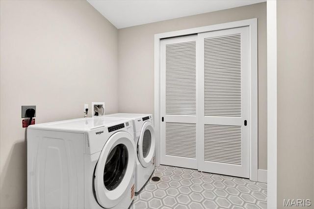 16460 Wildhorse Lake Boulevard 303, Chesterfield, MO 63017