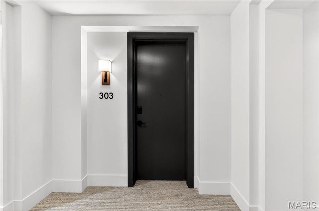 16460 Wildhorse Lake Boulevard 303, Chesterfield, MO 63017