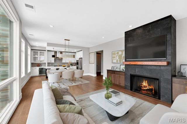 16460 Wildhorse Lake Boulevard 303, Chesterfield, MO 63017