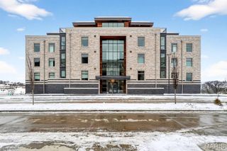 16460 Wildhorse Lake Boulevard 303, Chesterfield, MO 63017