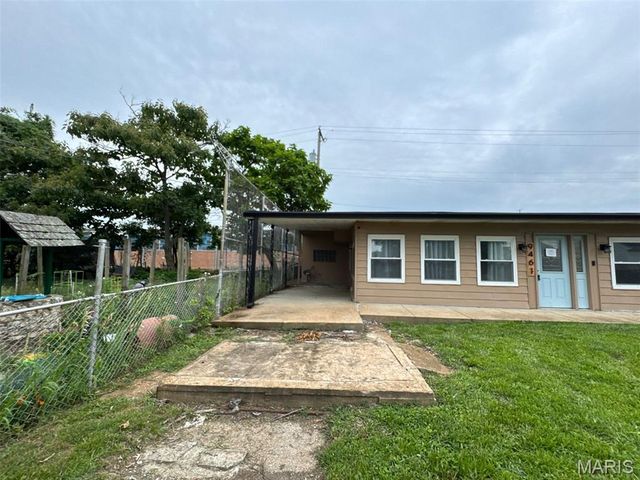 9461 Brenda Avenue, Affton, MO 63123