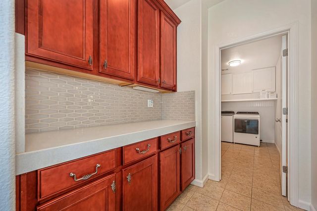 2364 Kinsella Way, Roseville, CA 95747